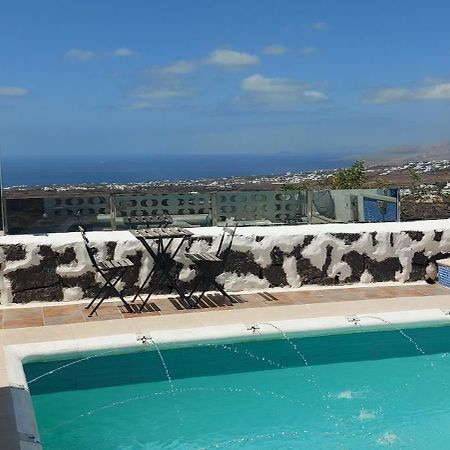 Aloelux Villa !! - Private Villa With Pool , Jacuzzi, Cinema, Massage ,Wonderful View, Art Desing Villa 蒂亚斯 外观 照片