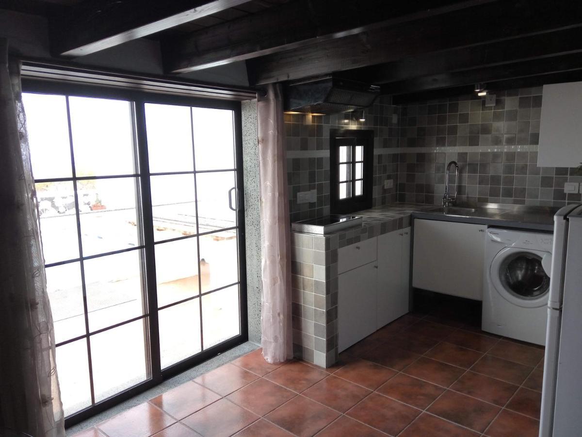Aloelux Villa !! - Private Villa With Pool , Jacuzzi, Cinema, Massage ,Wonderful View, Art Desing Villa 蒂亚斯 外观 照片